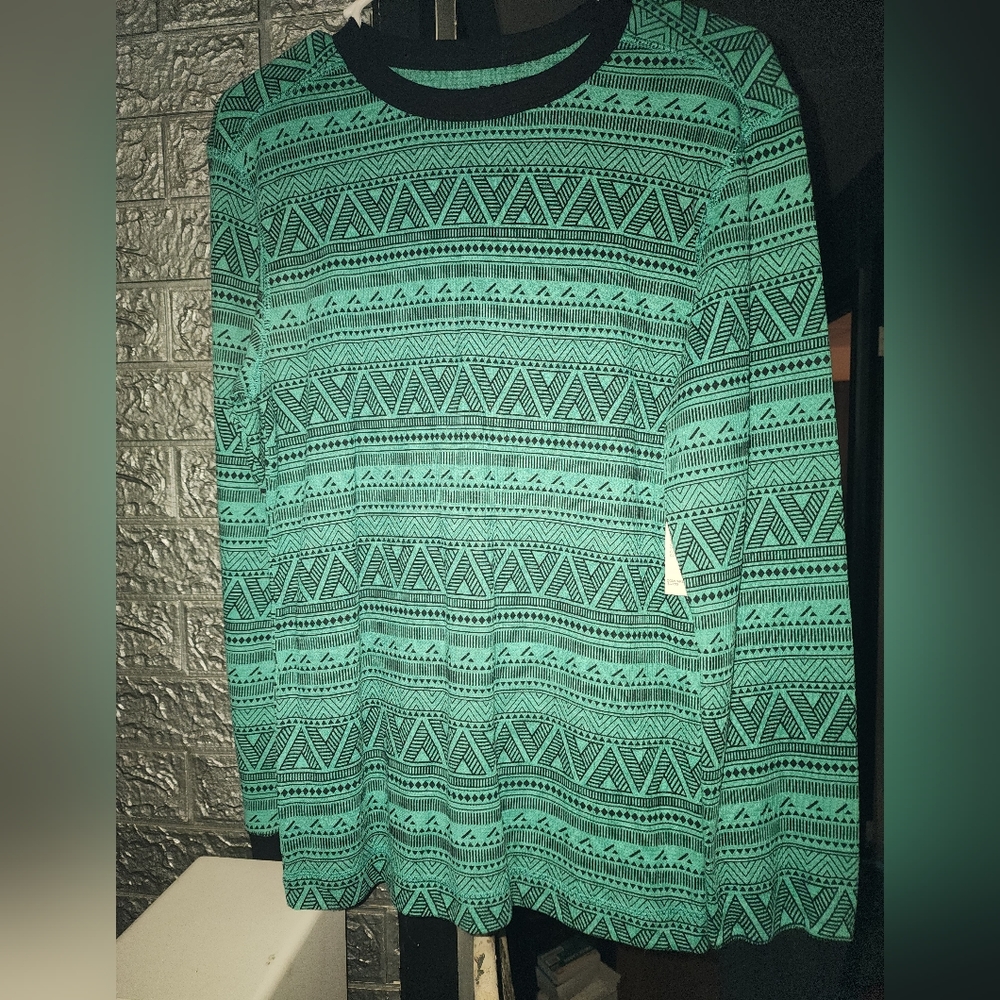 Long sleeve thin shirt